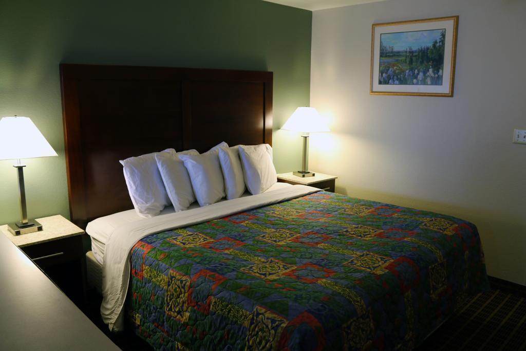 Great Western Inn & Suites 칼스배드 외부 사진